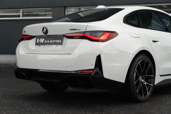 BMW i4 eDrive40 36