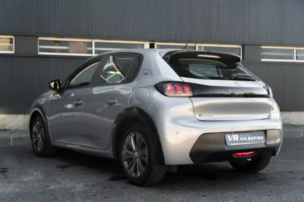 Peugeot e-208 50 kWh Active 6
