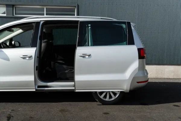 Volkswagen Sharan 2.0 TDI Highline 31