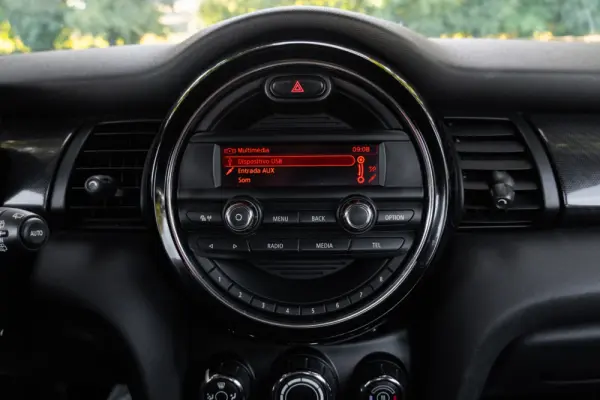 MINI 5 Portas One D 17