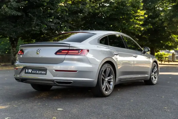 Volkswagen Arteon 2.0 TDI R-Line DSG 4