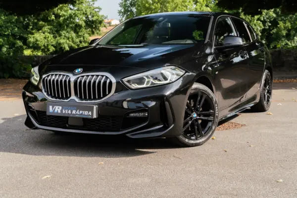 BMW 116 d Pack Desportivo M Auto 1