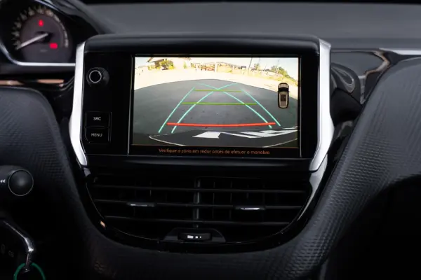 Peugeot 2008 1.2 PureTech Allure 15
