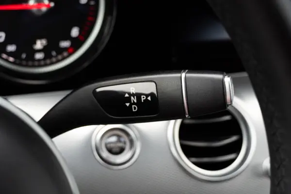 Mercedes-Benz E 220 D Avantgarde 43