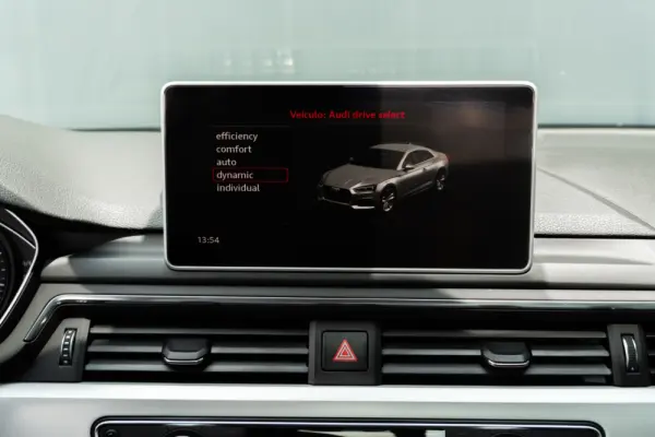 Audi A5 2.0 TDI S-line S tronic 19