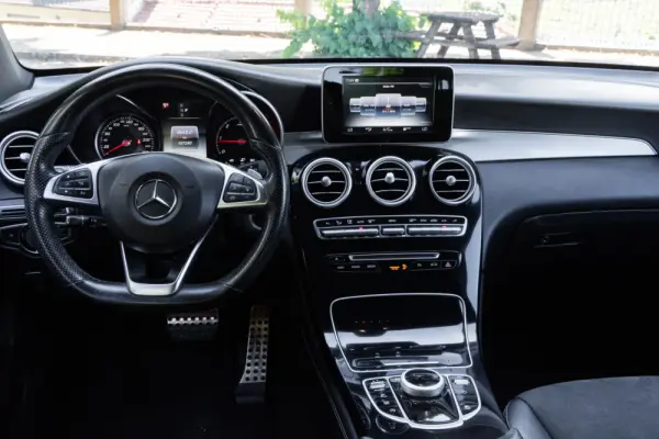 Mercedes-Benz GLC 250 d 4-Matic 10