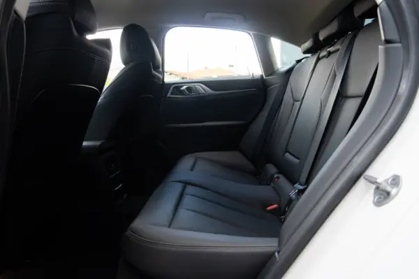 BMW i4 eDrive40 44