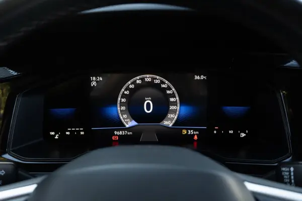 Volkswagen Polo 1.0 TSI Life 11