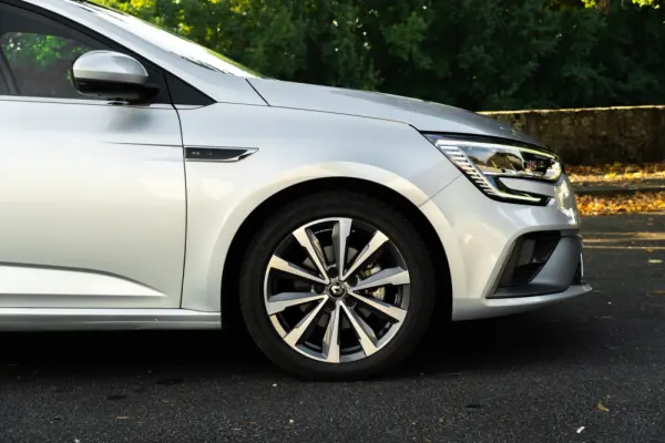 Renault Mégane Sport Tourer 1.5 Blue dCi R.S. Line 32