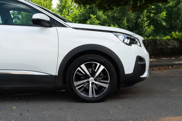 Peugeot 3008 1.5 BlueHDi Allure Pack 27
