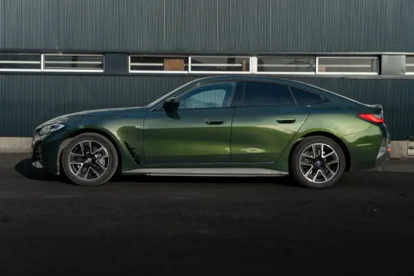 BMW i4 eDrive40 Pack Desportivo M 27
