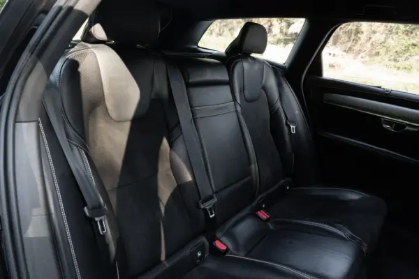 Volvo V90 2.0 D4 R-Design Geartronic 51