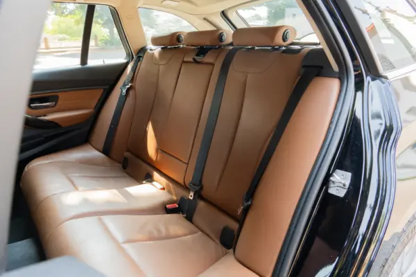 BMW 320 d xDrive Line Luxury 9