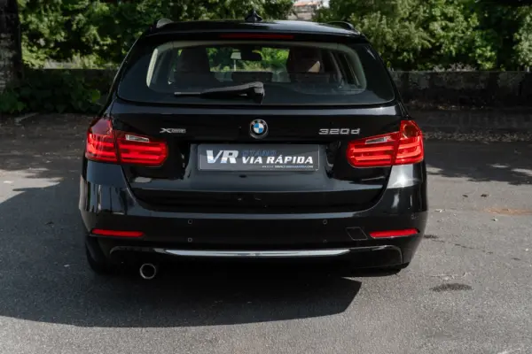 BMW 320 d xDrive Line Luxury 5