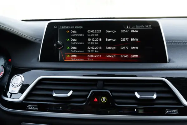 BMW 730 d Pack M Auto 21