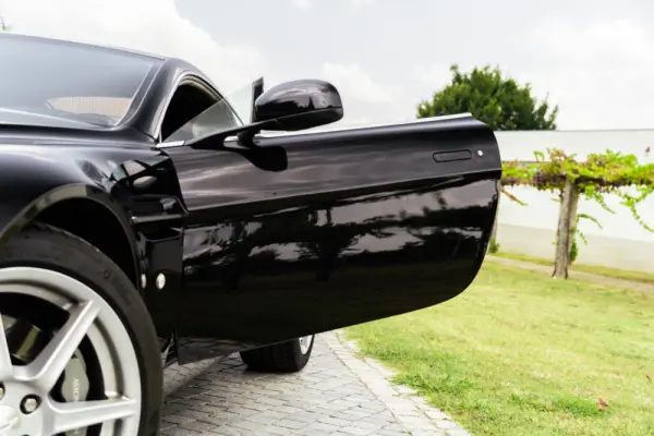 Aston Martin Vantage Coupe Sportshift 15