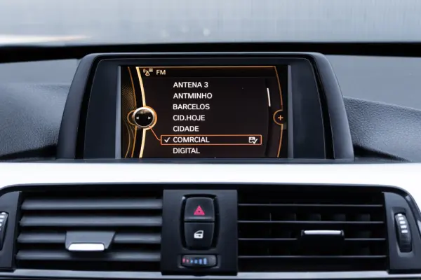 BMW 318 d Auto Line Sport 16