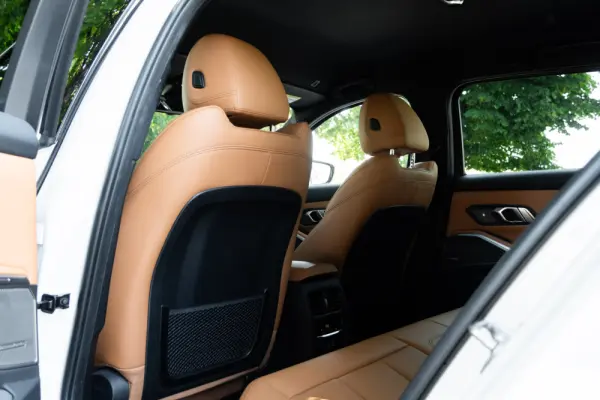 BMW 318 d Pack Desportivo M Pro Auto 55