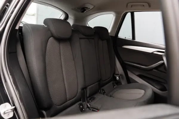 BMW X1 16 d sDrive Advantage 26