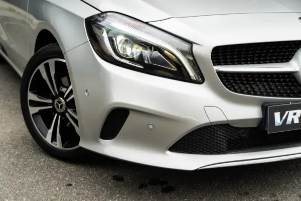 Mercedes-Benz A 180 d Style Plus Aut. 27