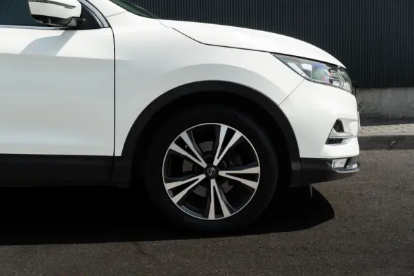 Nissan Qashqai 1.5 dCi N-Connecta J18 27