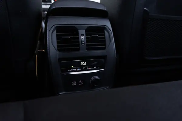 BMW 330 e 43