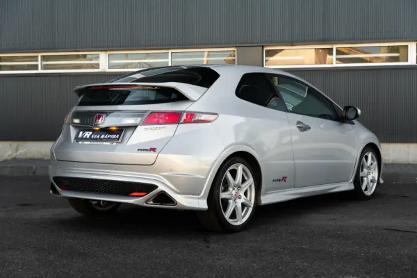 Honda Civic 2.0 Type-R 4