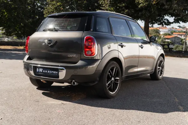 MINI Countryman Cooper D 4