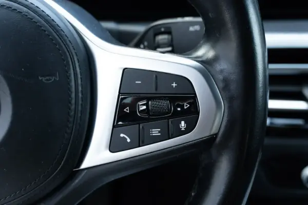 BMW i4 eDrive40 Pack Desportivo M 38