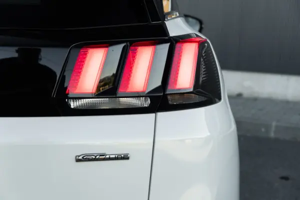 Peugeot 3008 1.2 PureTech GT Line 33