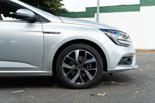 Renault Mégane Sport Tourer 1.3 TCe Bose Edition EDC 30
