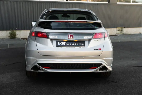Honda Civic 2.0 Type-R 5