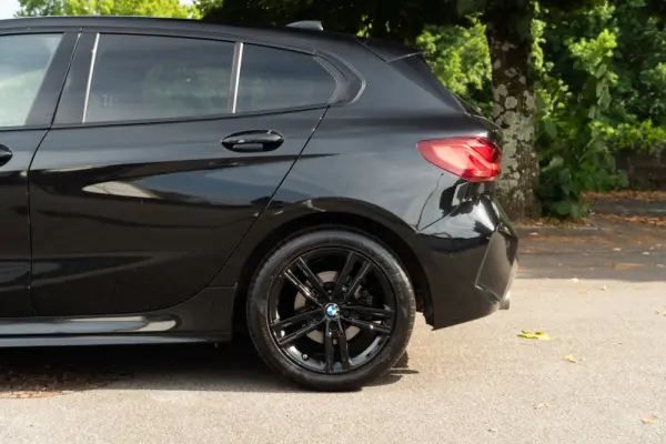 BMW 116 d Pack Desportivo M Auto 25