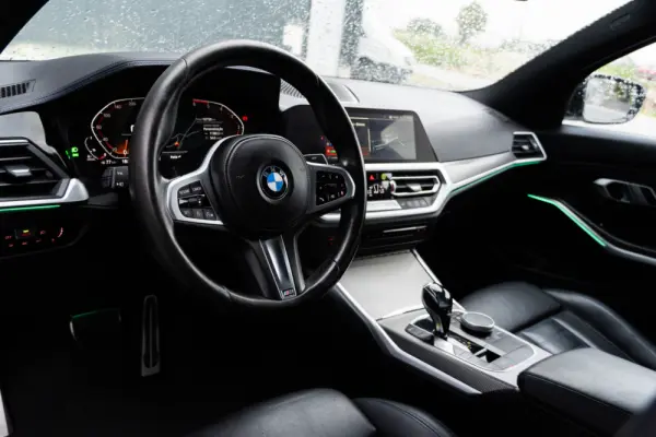 BMW 320 d Pack Desportivo M Auto 7
