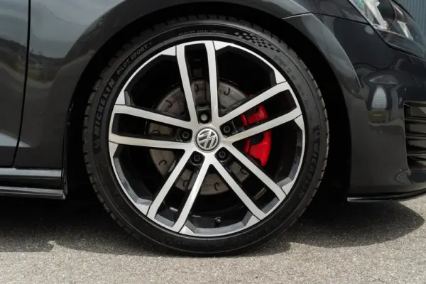 Volkswagen Golf 2.0 TDi GTD DSG 37