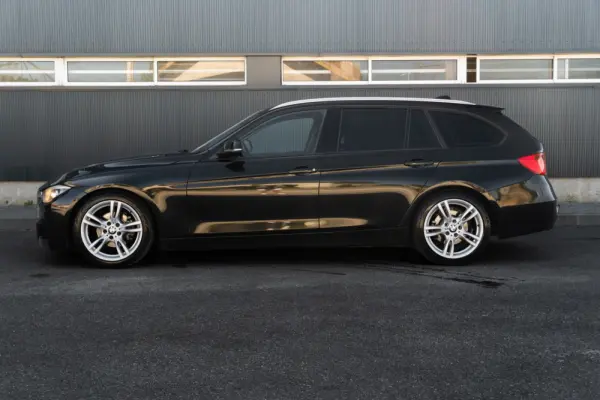 BMW 318 d Auto Line Sport 35