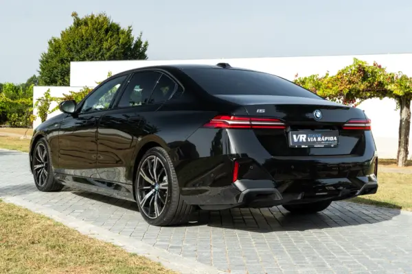 BMW i5 eDrive40 Pack Desportivo M 6