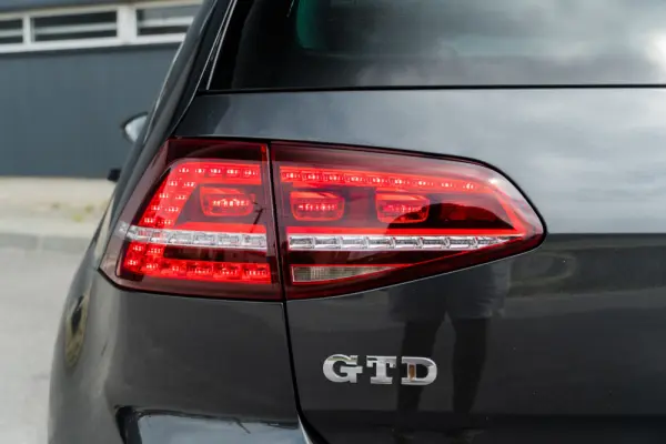 Volkswagen Golf 2.0 TDi GTD DSG 38
