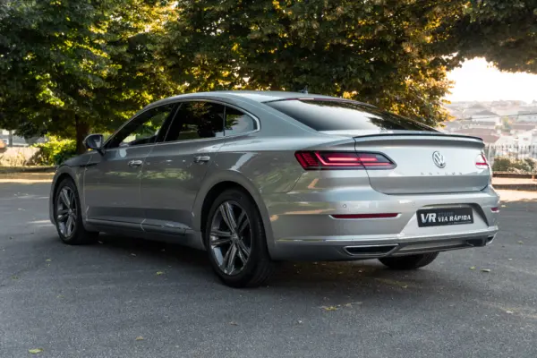 Volkswagen Arteon 2.0 TDI R-Line DSG 6