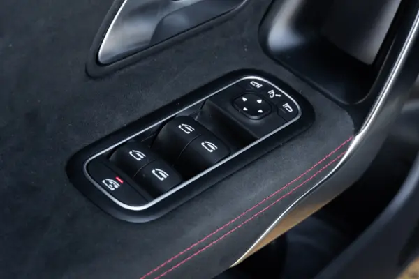 Mercedes-Benz CLA 180 d 7G-DCT AMG Line 43