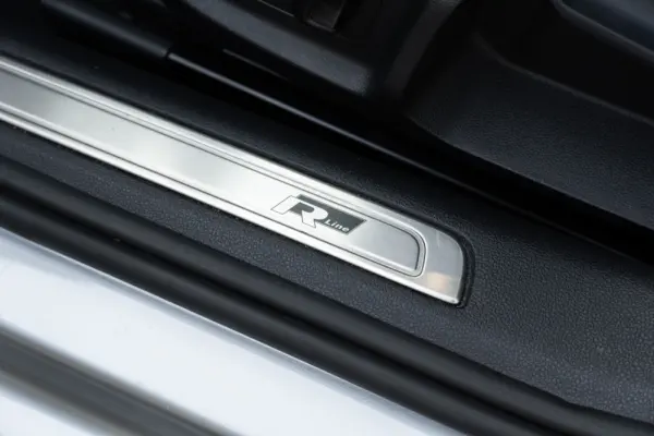 Volkswagen Arteon 2.0 TDI R-Line DSG 52