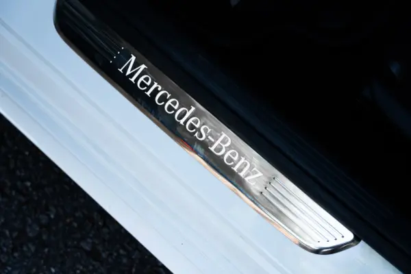 Mercedes-Benz C 300 de AMG Line 52