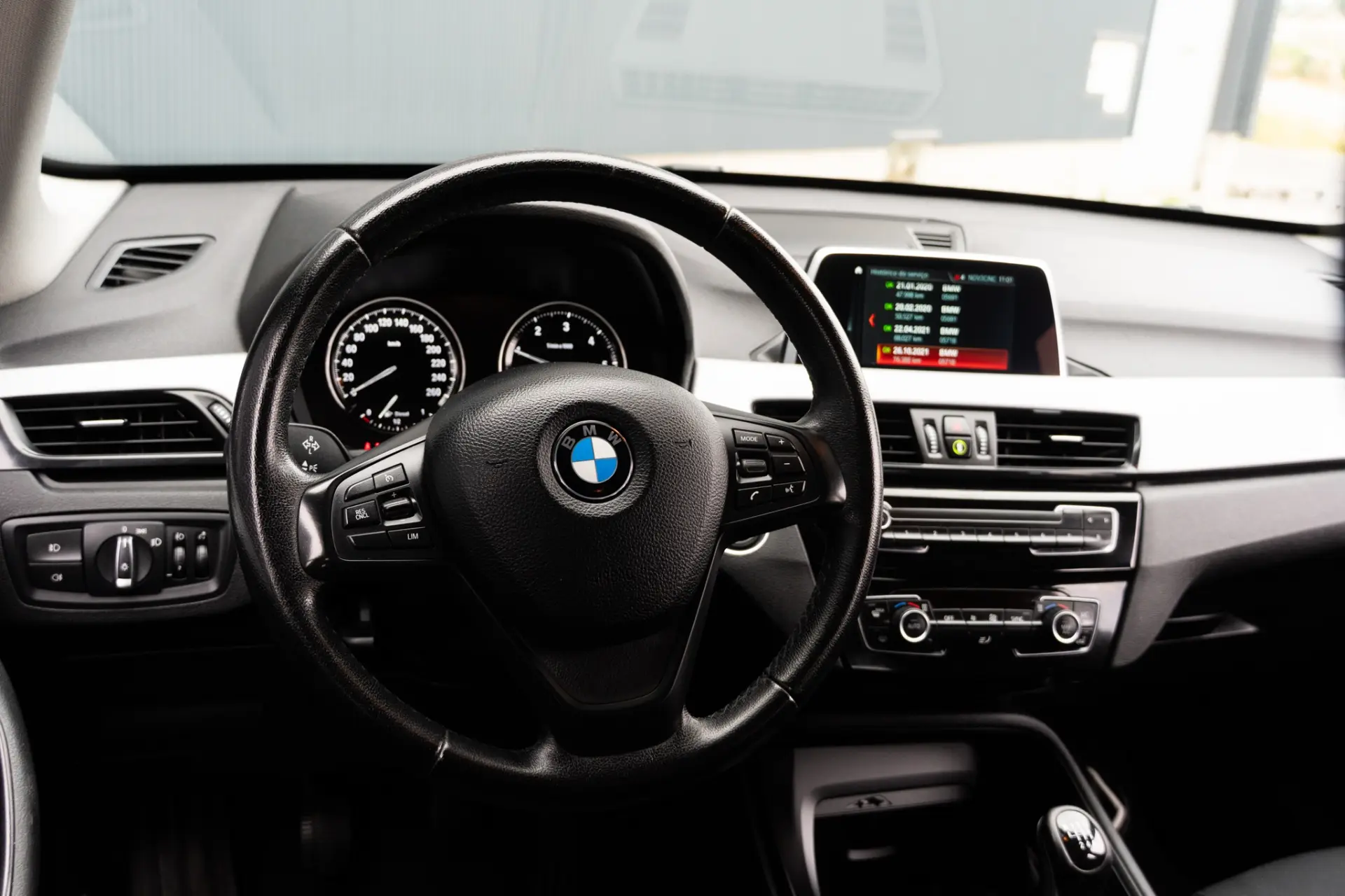BMW X1 16 d sDrive Advantage 7