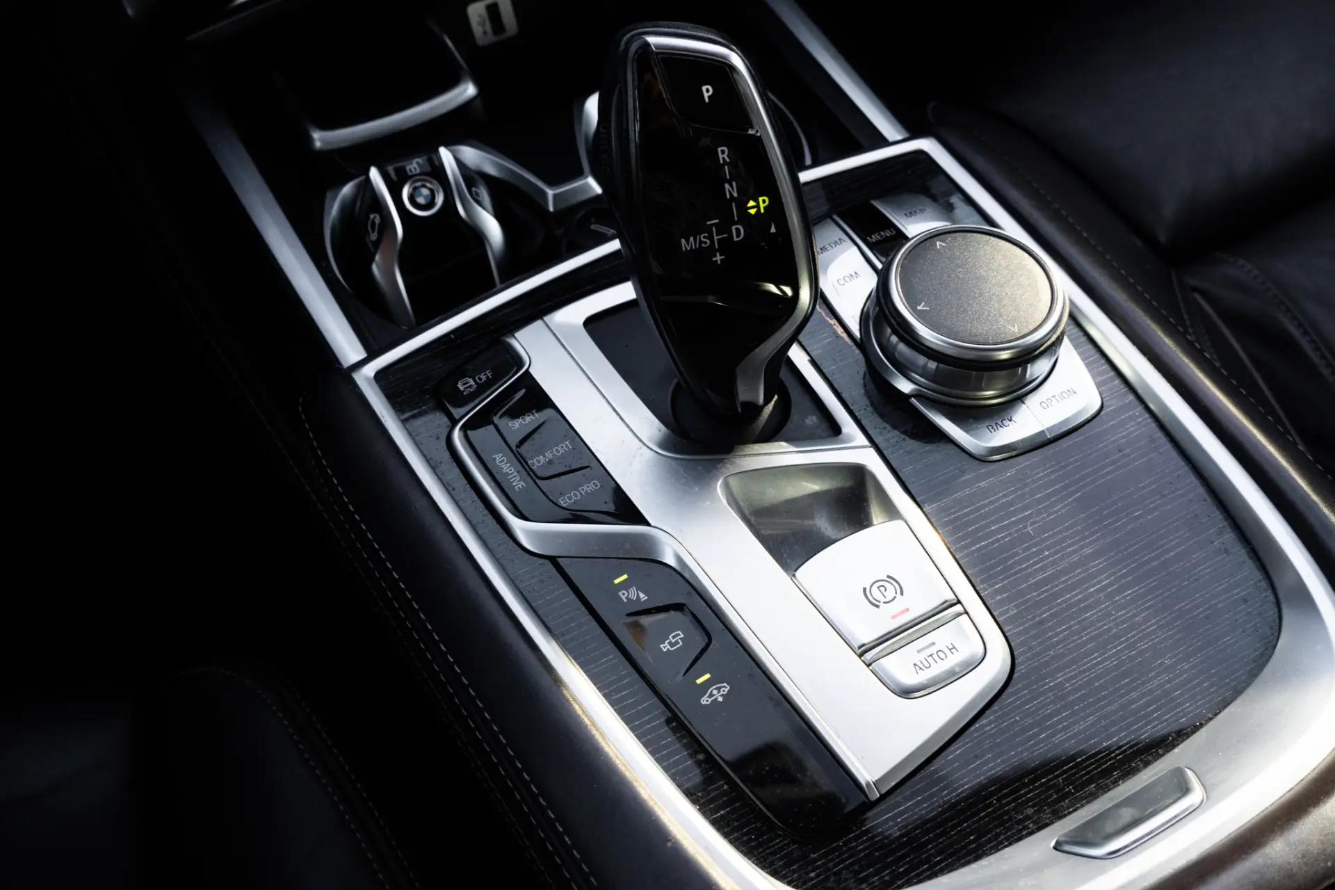 BMW 730 d Pack M Auto 25
