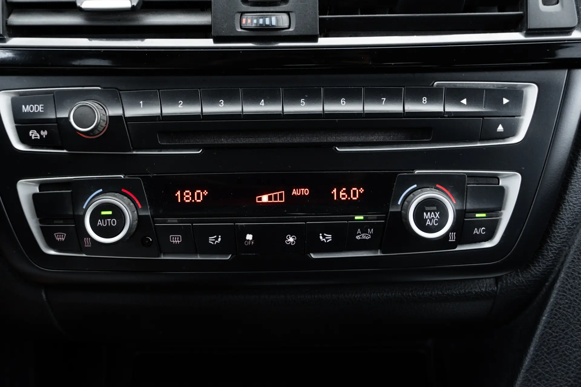 BMW 318 d Auto Line Sport 21