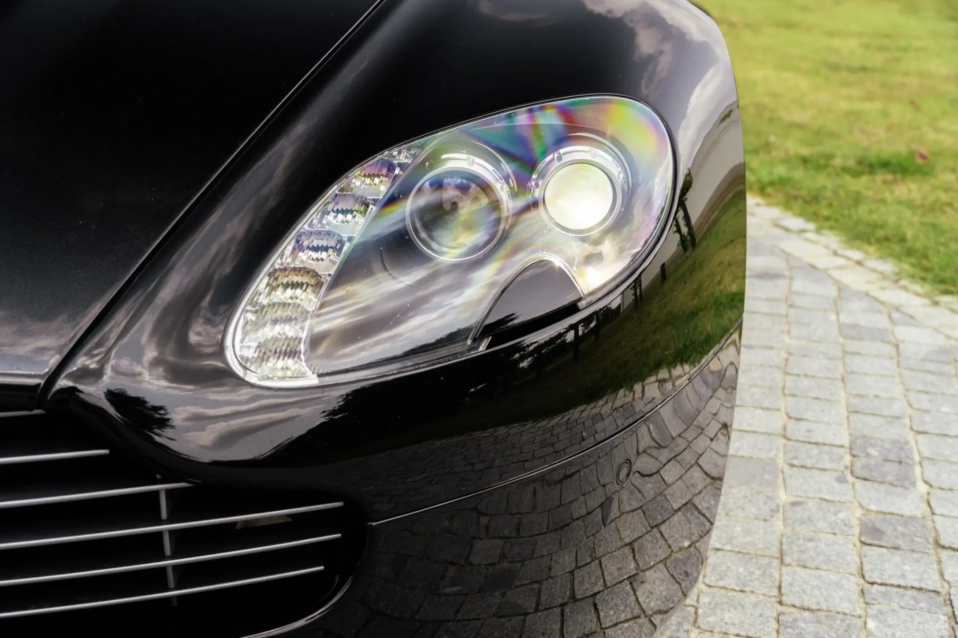 Aston Martin Vantage Coupe Sportshift 26