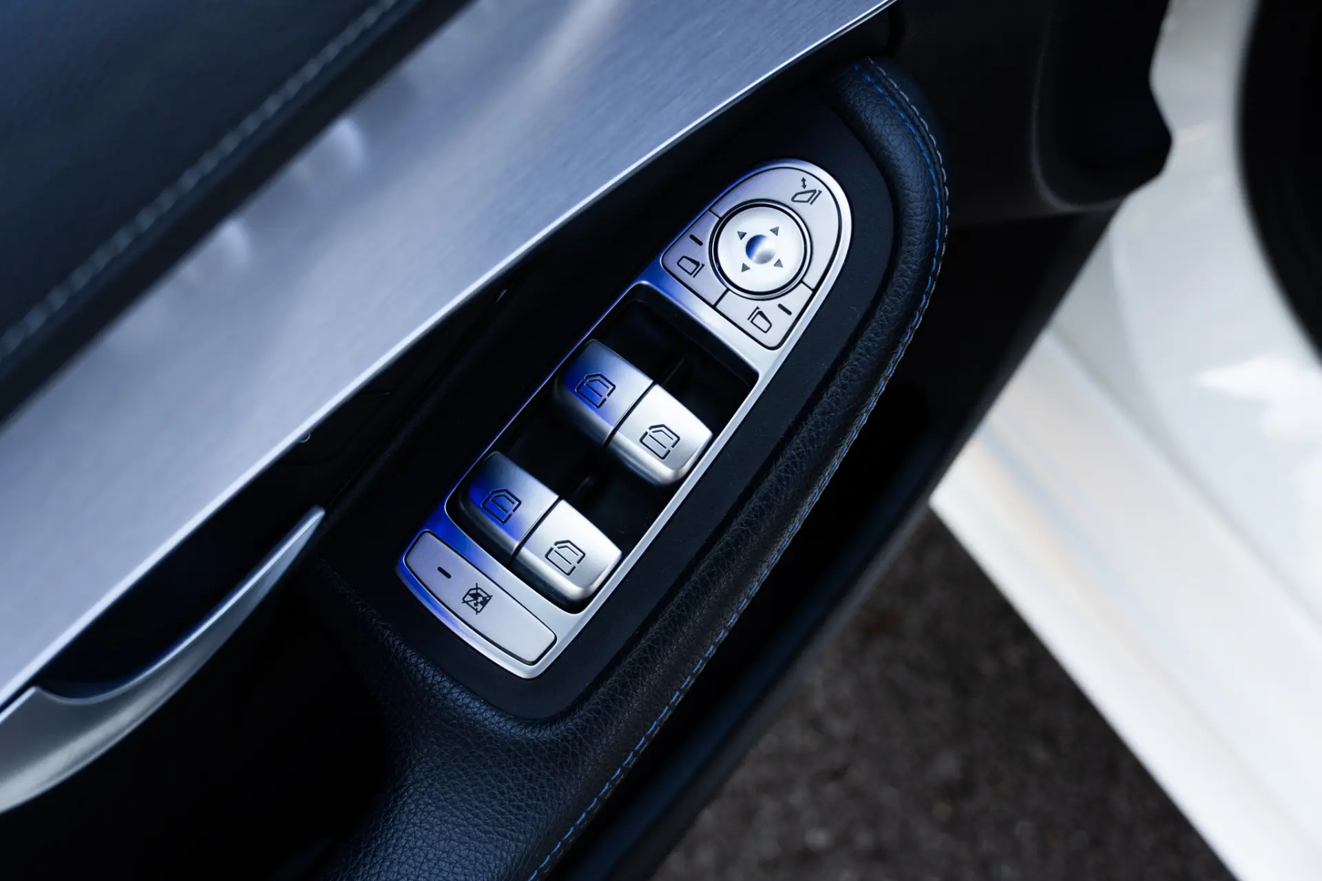 Mercedes-Benz C 300 de AMG Line 48