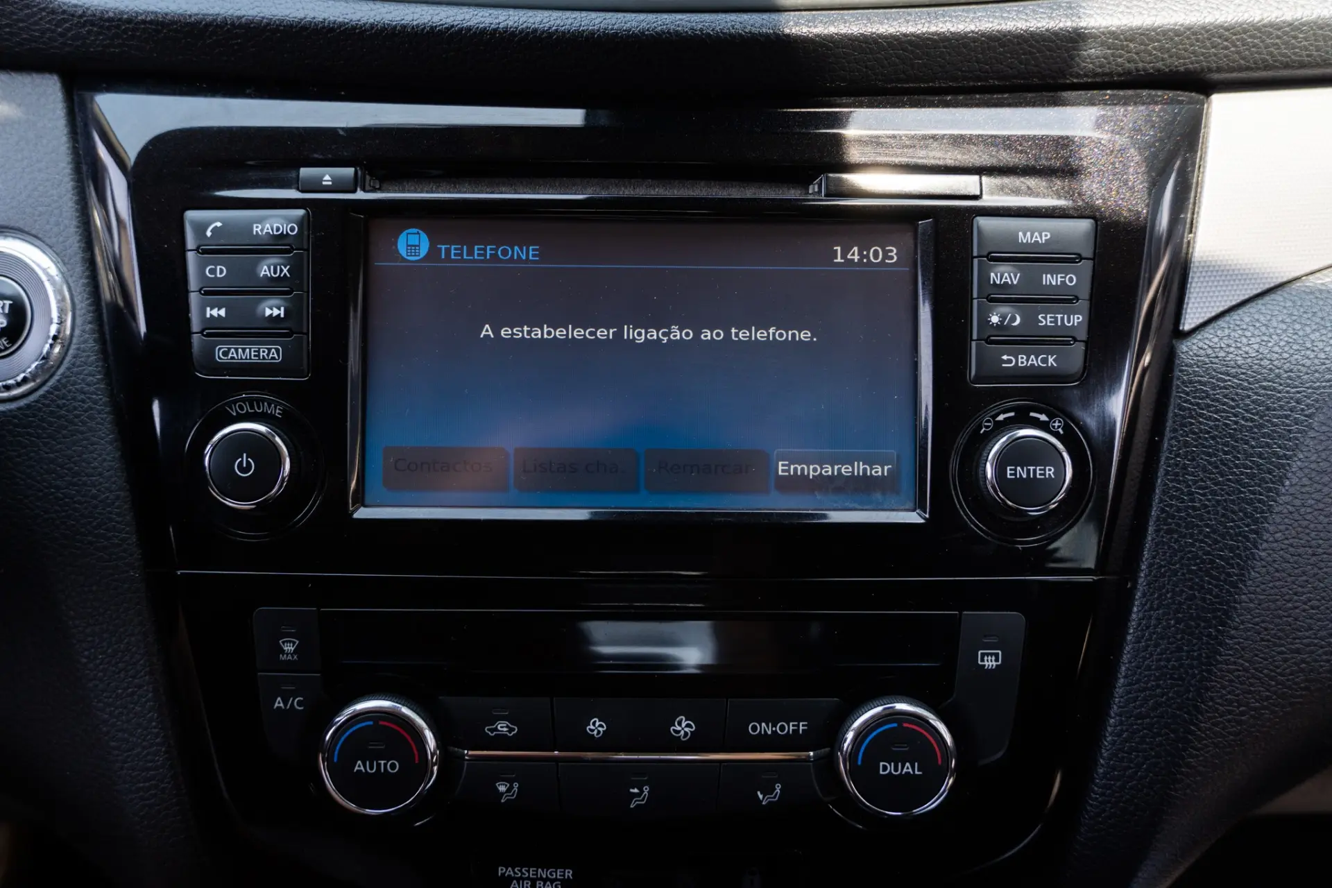 Nissan Qashqai 1.5 dCi N-Connecta J18 16