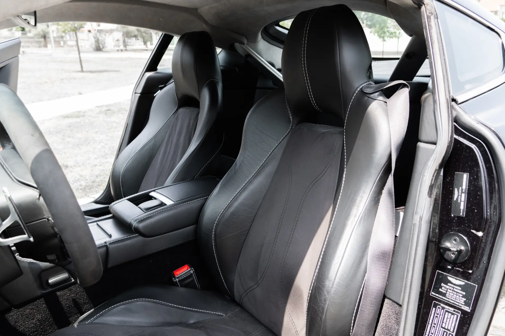 Aston Martin Vantage Coupe Sportshift 8