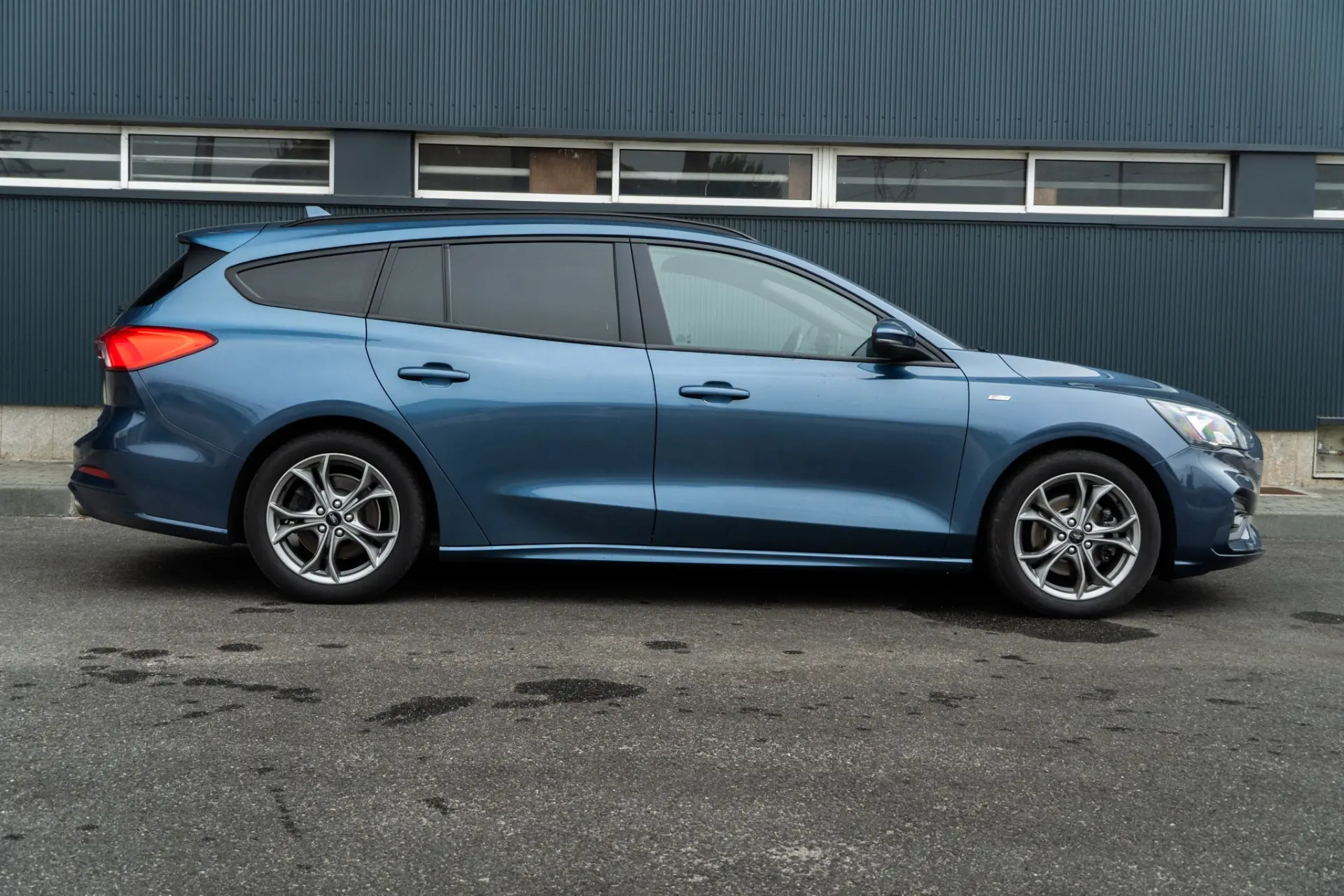 Ford Focus SW 1.5 TDCi EcoBlue ST-Line 29